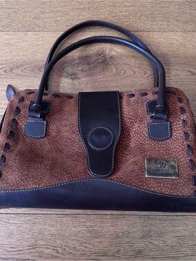Chiappai Argentinian Cabybara
Leather Purse